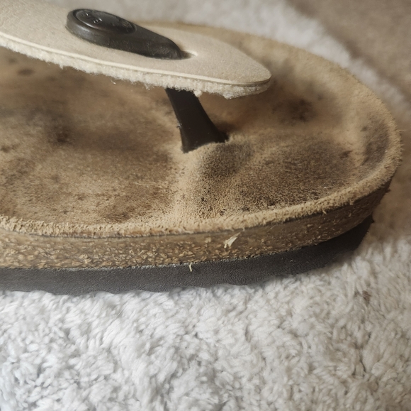 Birkenstock Gold/Tan Size 39 - Picture 7 of 9